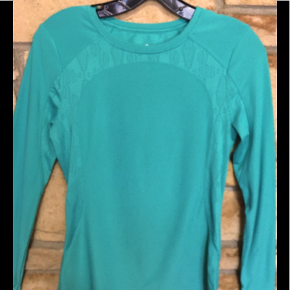 Spaulding textured athletic top